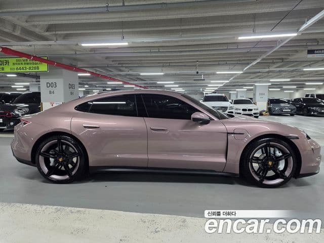 Porsche 타이칸 4S, 2024 13