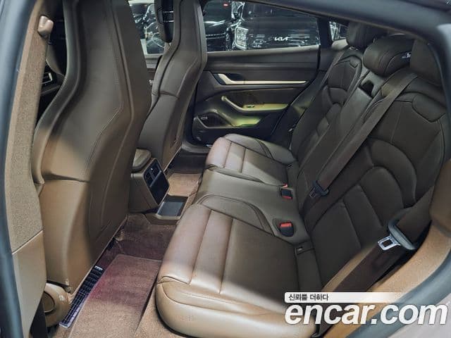 Porsche 타이칸 4S, 2024 16