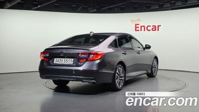 Honda Accord 10세대 2.0 гибрид Туринг (Touring), 2020 2