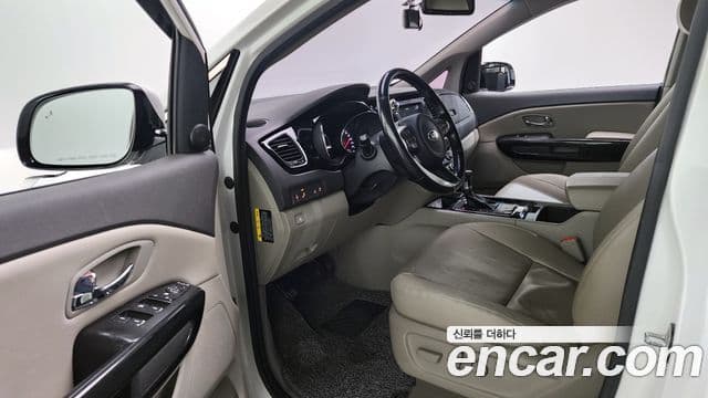 Kia All New Carnival Prestige, 2018 10