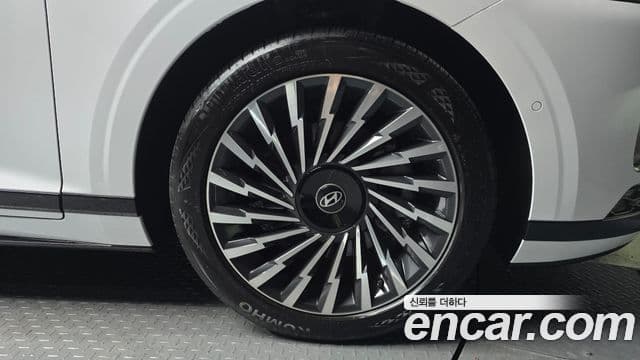 Hyundai Grandeur (GN7) Calligraphy, 2024 все фото