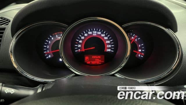 Kia Sorento R Premium, 2011 8