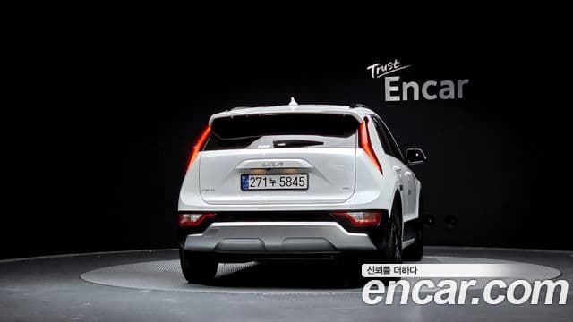 Kia D All New Niro Prestige, 2024 4