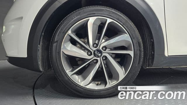 Kia Niro Noblesse, 2018 все фото