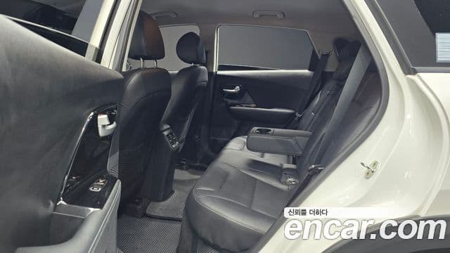 Kia Niro Noblesse, 2018 12