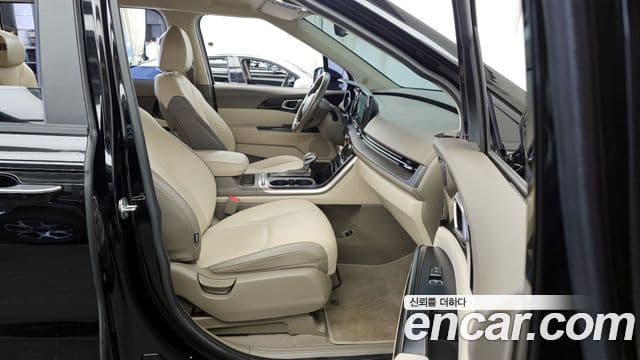 Kia Carnival 4세대 Prestige, 2022 11