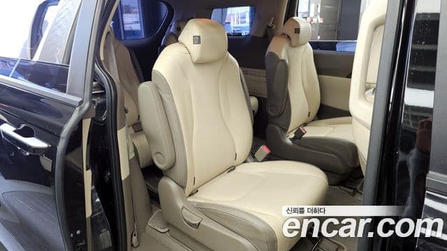 Kia Carnival 4세대 Prestige, 2022 12