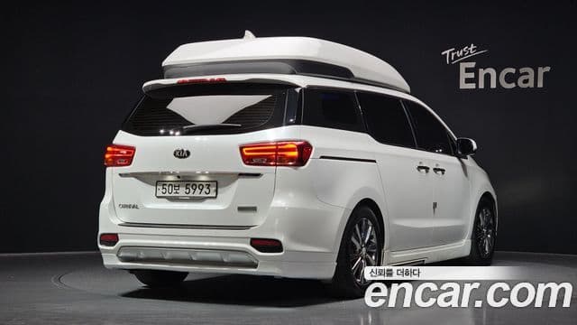 Kia The / новый New Carnival Noblesse Special, 2019 2