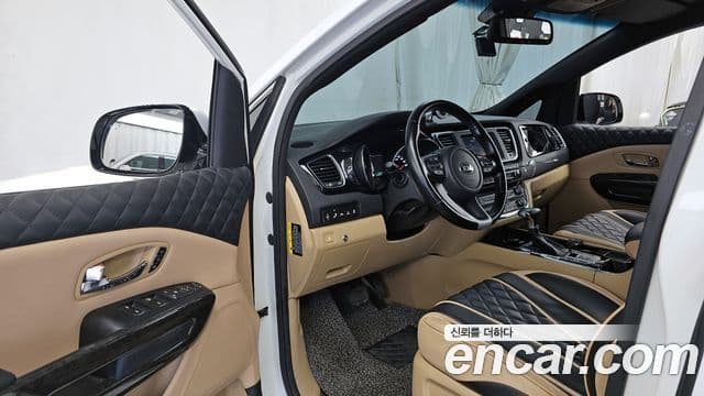 Kia The / новый New Carnival Noblesse Special, 2019 10