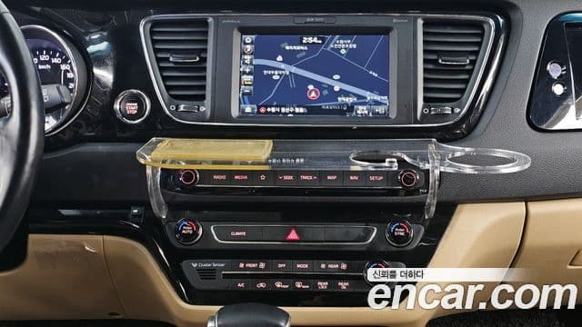 Kia The / новый New Carnival Noblesse Special, 2019 14