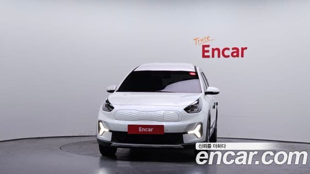 Kia Niro Plus Air (таксомоторный тип), 2023 3