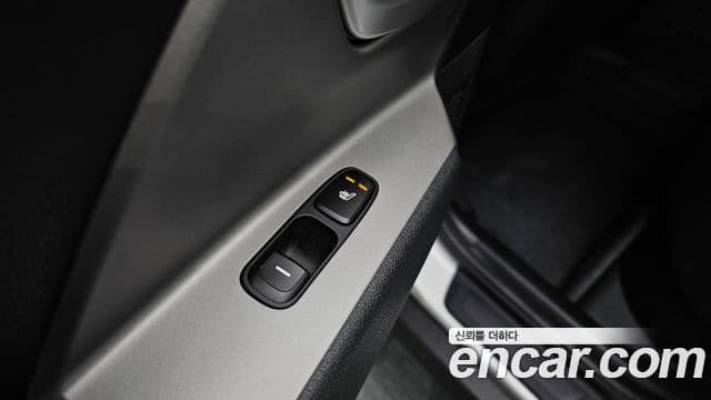 Kia Niro Plus Air (таксомоторный тип), 2023 19