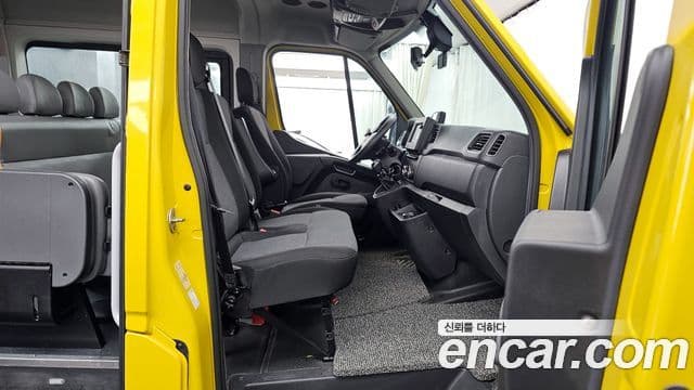 Renault Korea(Samsung) Master 20인승, 2020 11