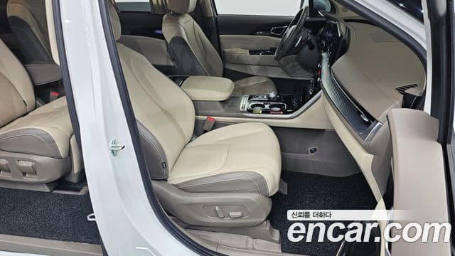 Kia Carnival 4세대 Signature, 2023 10