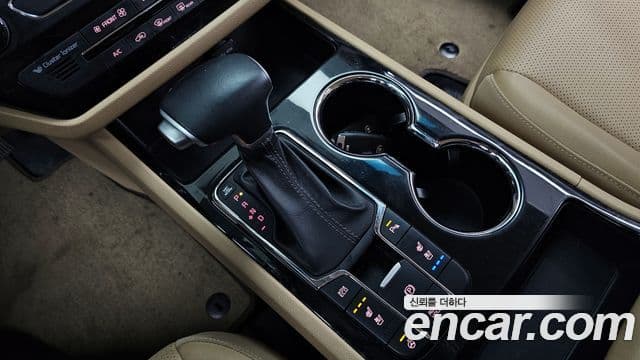 Kia The / новый New Carnival Prestige, 2020 9