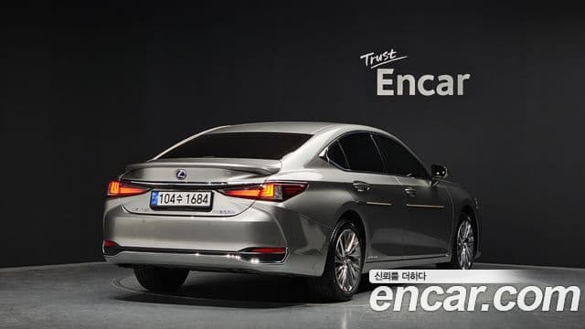 Lexus ES300h 7세대 Luxury Plus, 2022 2