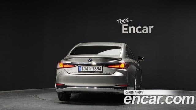Lexus ES300h 7세대 Luxury Plus, 2022 4