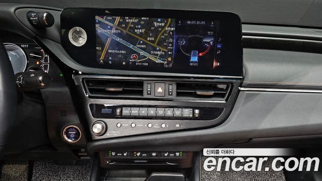 Lexus ES300h 7세대 Luxury Plus, 2022 14