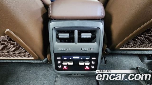 Porsche Macan EV турбо, 2025 18