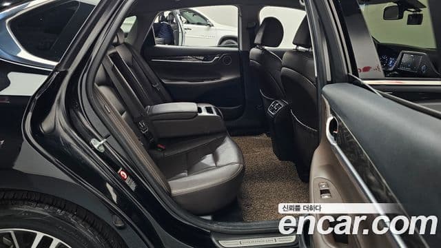 Hyundai Grandeur IG 3.0 LPi Modern (арендный автомобиль), 2018 12