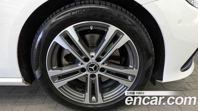 Mercedes-Benz E-класс W213 Avantgarde, 2023 все фото