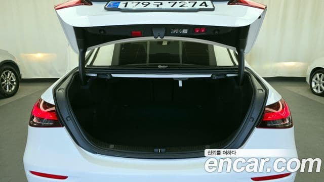 Mercedes-Benz E-класс W213 Avantgarde, 2023 20