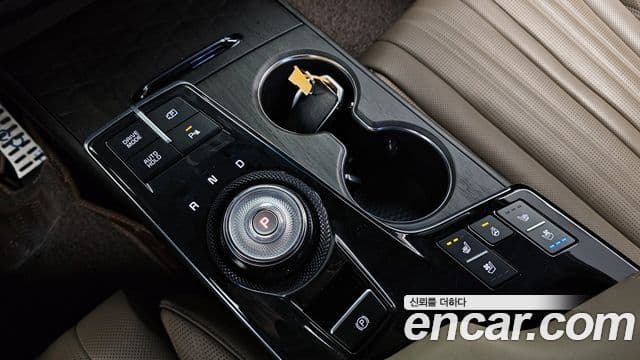 Kia K8 Platinum, 2022 9