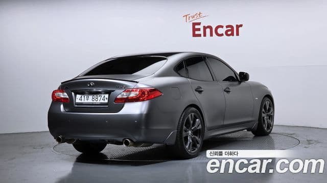 Infiniti M56 Y51, 2011 2