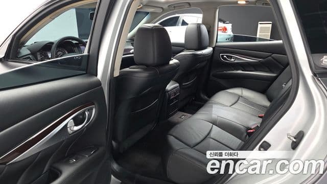 Infiniti M56 Y51, 2011 12