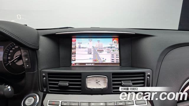 Infiniti M56 Y51, 2011 15