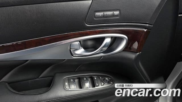 Infiniti M56 Y51, 2011 18