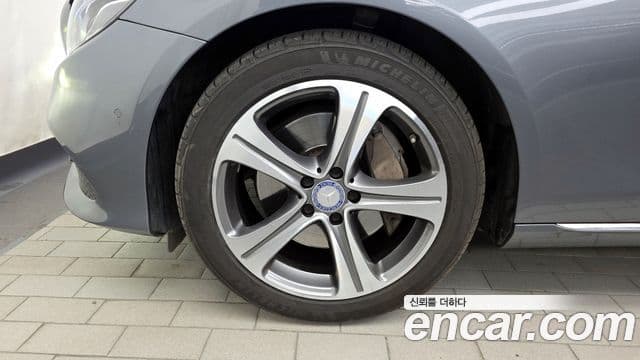 Mercedes-Benz E-класс W213 Avantgarde, 2017 все фото