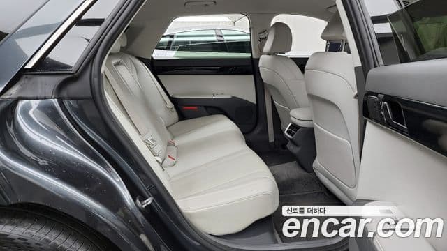 Hyundai Grandeur гибрид (GN7) Exclusive, 2023 12