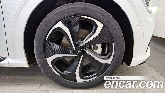 Kia EV6 GT Line, 2022 все фото