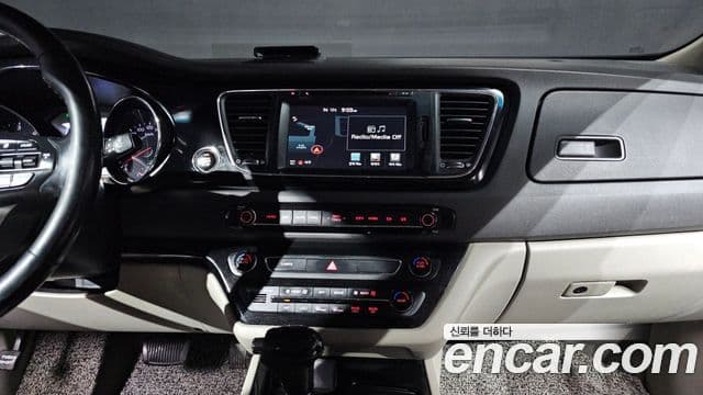 Kia All New Carnival Prestige, 2016 14