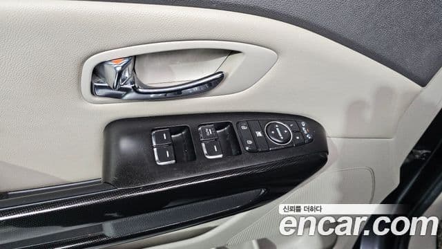 Kia All New Carnival Prestige, 2016 17