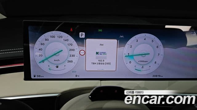 Genesis GV70, 2025 8