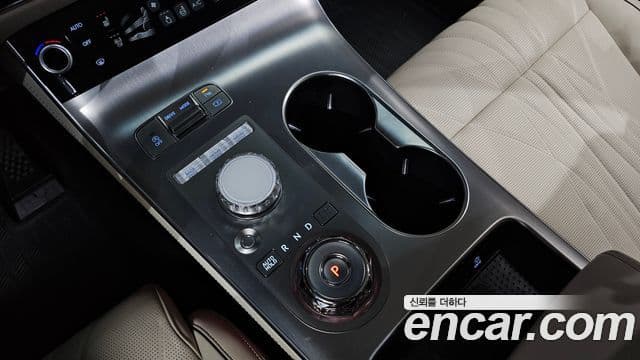 Genesis GV70, 2025 9