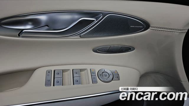 Genesis GV70, 2025 12