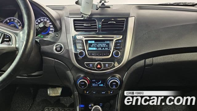Hyundai Accent(новый кузов / новое поколение) Premium, 2017 15