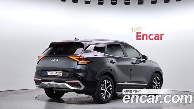 Kia Sportage 5세대 гибрид Signature 2WD, 2022 2