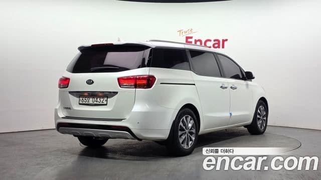 Kia All New Carnival Luxury, 2016 2