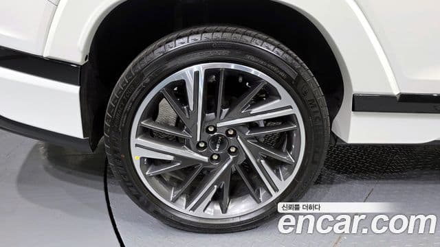 KG모빌리티(SsangYong) Actyon 2세대 S8, 2026 все фото