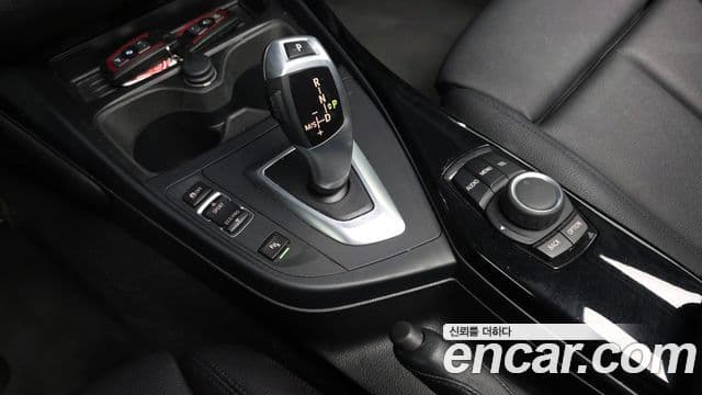 BMW 1시리즈 (F20) 118d Sport 5도어, 2016 9