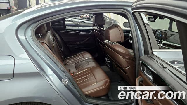 BMW 5시리즈 (G30) 520d M Sport Plus, 2018 12