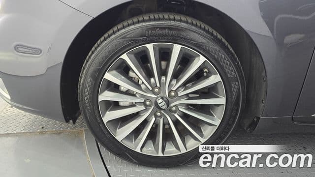 Kia All New K7 3.0 LPI Prestige (арендный автомобиль), 2016 все фото