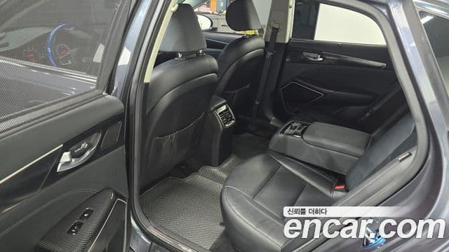 Kia All New K7 3.0 LPI Prestige (арендный автомобиль), 2016 11