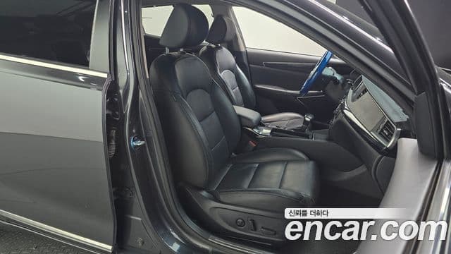 Kia All New K7 3.0 LPI Prestige (арендный автомобиль), 2016 12