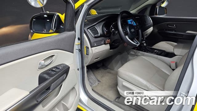 Kia All New Carnival 11인승 Children Escort Vehicle, 2017 11