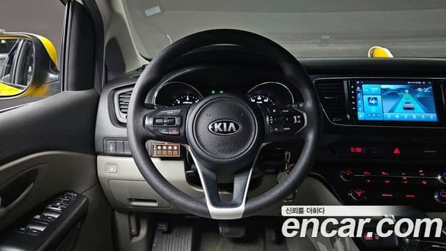 Kia All New Carnival 11인승 Children Escort Vehicle, 2017 13